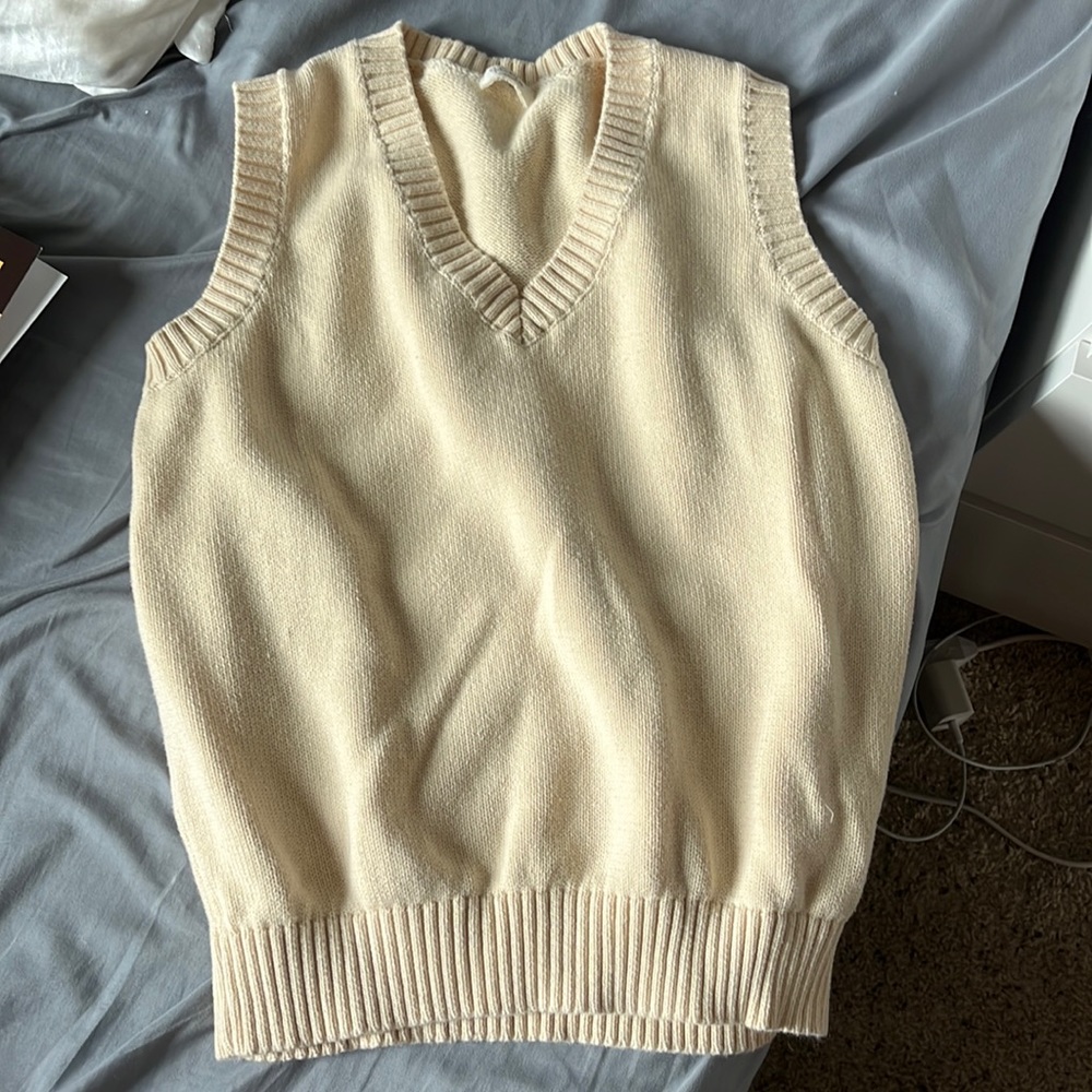 Cream Sleeveless Women's Sweater Vest